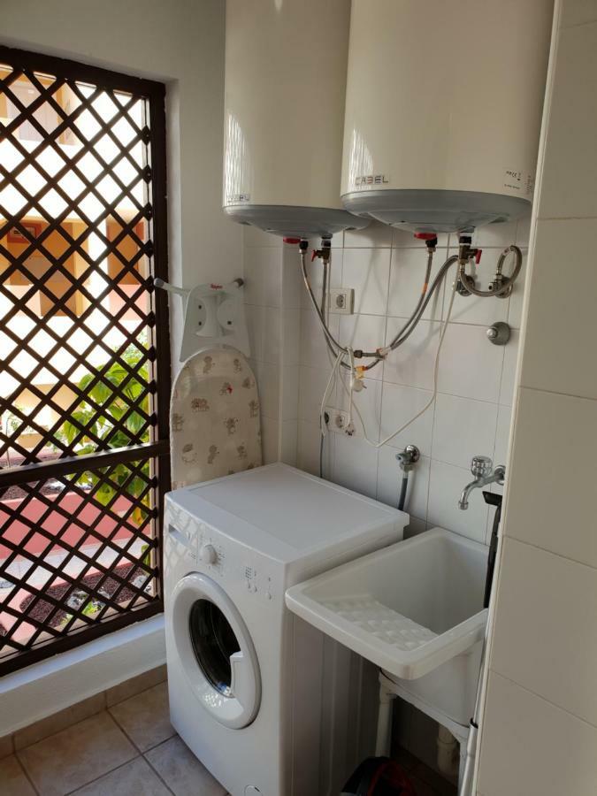 Terrazas Del Duque 2, Terrace, Sea View, Only 300 M To Beach, Heated Pool, Air Conditioning, Wifi Internet, Dishwasher, Washing Machine Costa Adeje  Exterior photo